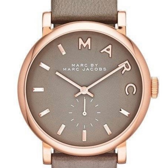 MARC BY MARC JACOBS BAKER GREY AND ROSEGOLD WATCH - Picture 4 of 5